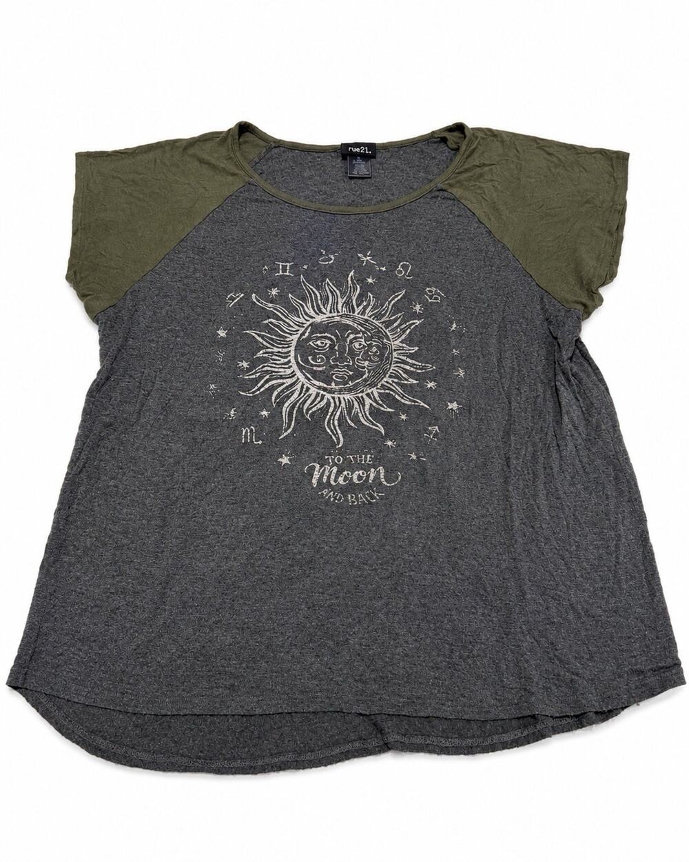 Rue21 Women’s XL Gray Olive Graphic Tee To The Moon & Back Sun Shirt